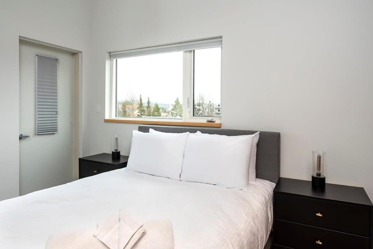 Nn - The Flame - Downtown 1-Bed 2-Bath Villa Whitehorse Kültér fotó
